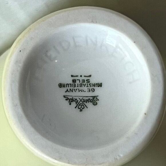 Fritz Heidenreich 1950s for Rosenthal Pregnant Louise Vase 7" Pale Yellow, White - Picture 15 of 16